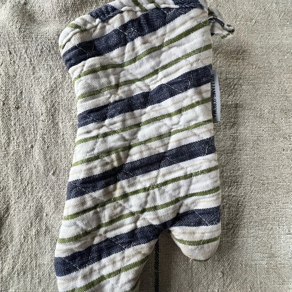Williams Sonoma Navy and Green Striped Kitchen Set​